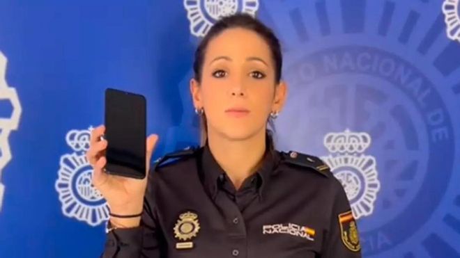 La Policia Nacional avisa: Si reps trucades de números desconeguts, podrien ser robotrucades