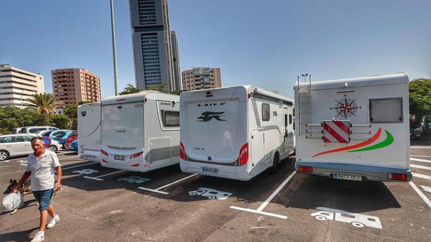 Plazas habilitadas en la explanada del Parque Marítimo. | | MARÍA PISACA