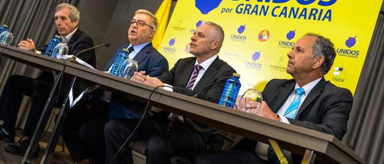 Bravo acusa al PP de &quot;abdicar frente a ATI&quot; y olvidar los intereses de Gran Canaria