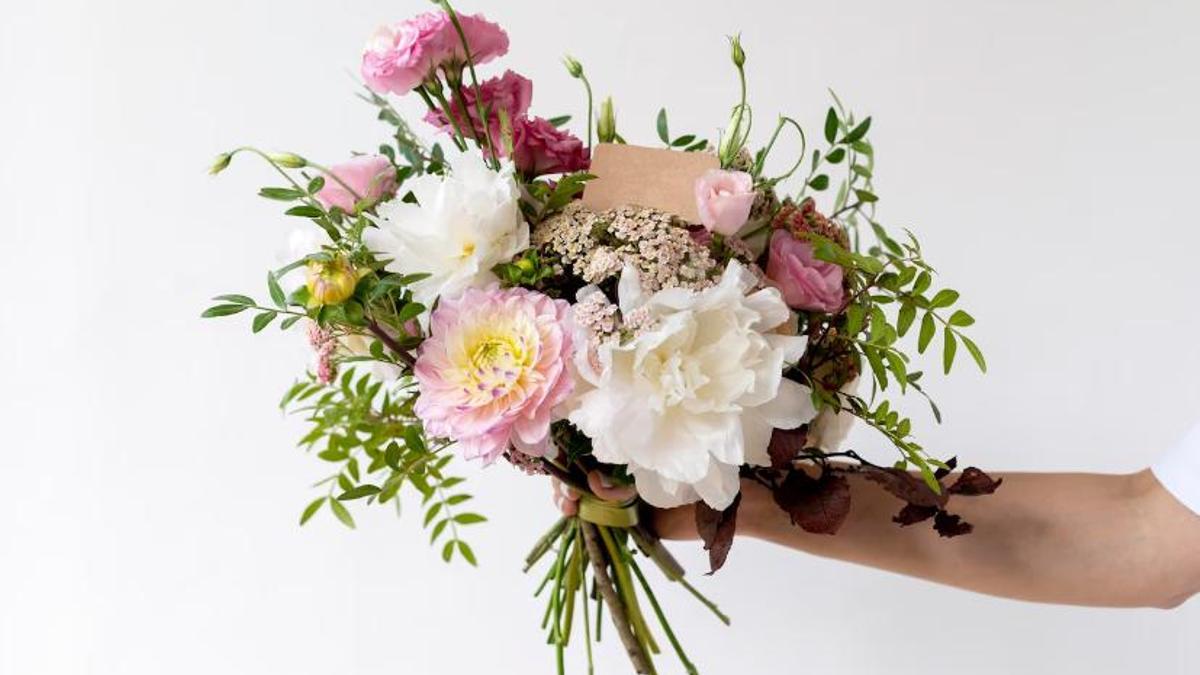 Els consells per fer que les teves flors durin més temps