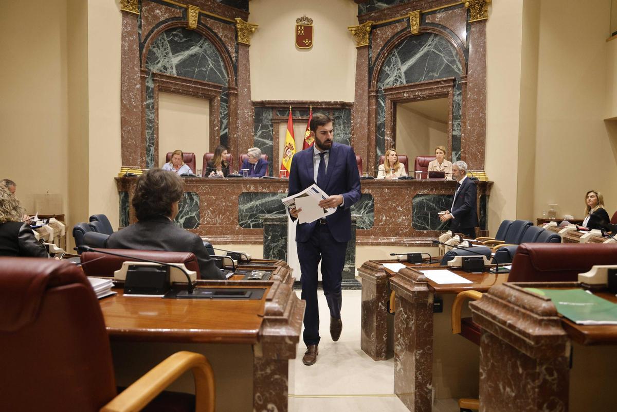 José Ángel Antelo, en la Asamblea Regional.