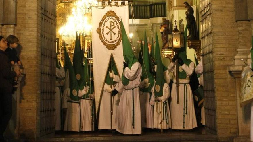 Exaltación del tambor en el Via Crucis