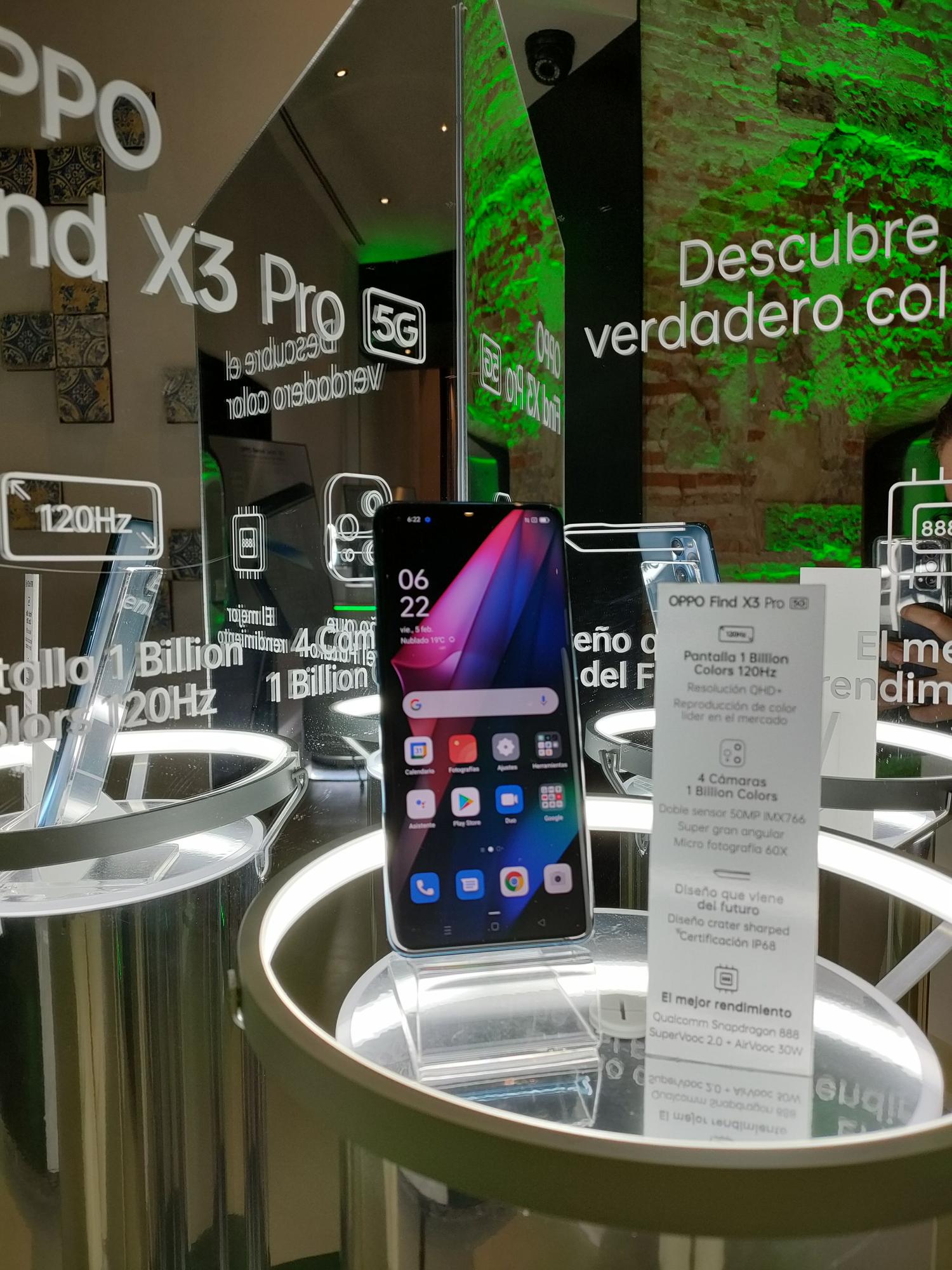 Así es el OPPO X 2021: el primer móvil enrollable