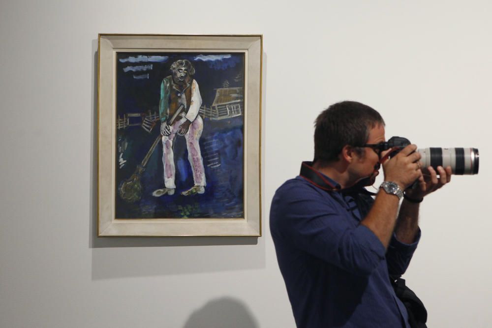 La muestra, ''Chagall y sus contemporáneos rusos'' permanecerá hasta el 29 de enero del año próximo en las salas de Tabacalera.