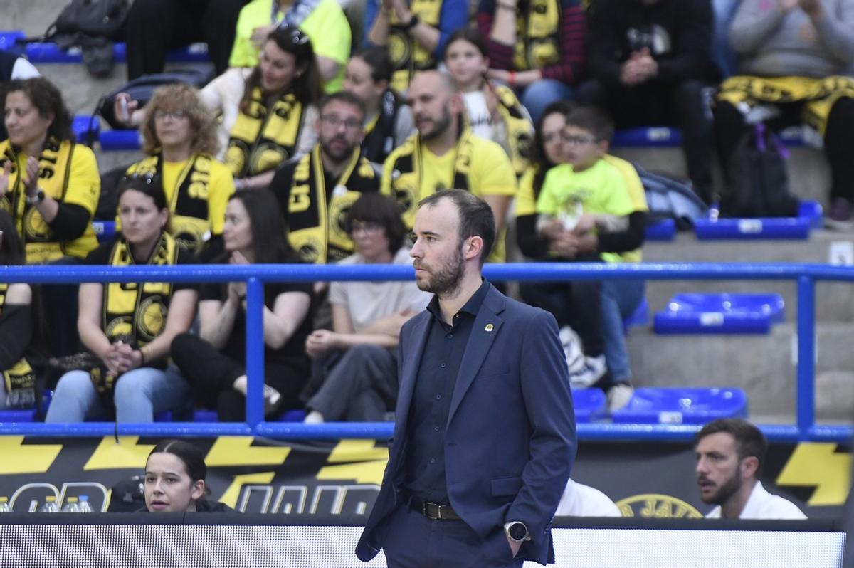 Bernat Canut, entrenador del Hozono Global Jairis