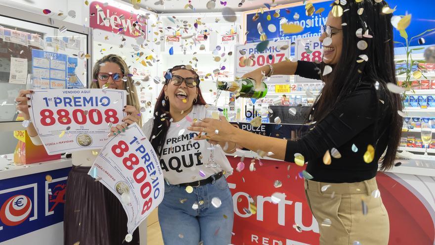 Chaparrón de quinto premio y &#039;Gordo&#039; en la zona baja de Las Palmas de Gran Canaria