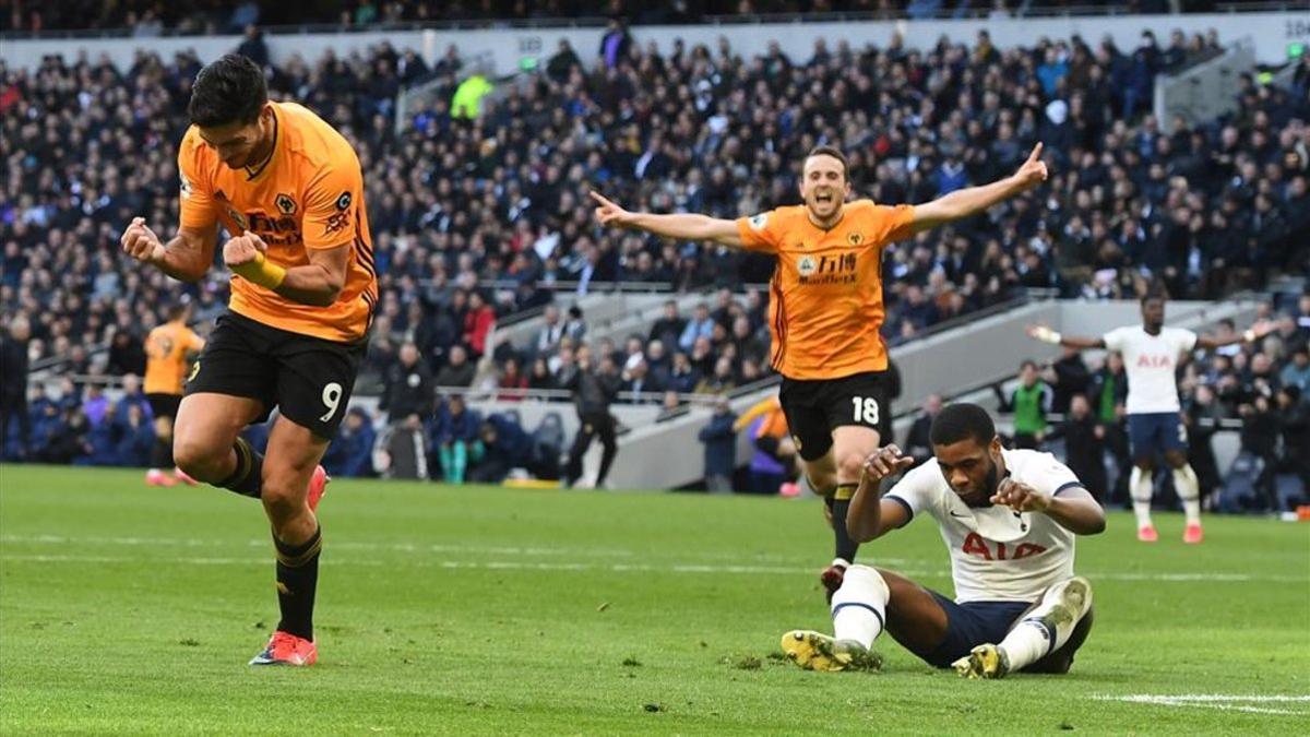 El Wolverhampton derrotó al Tottenham por 2-3