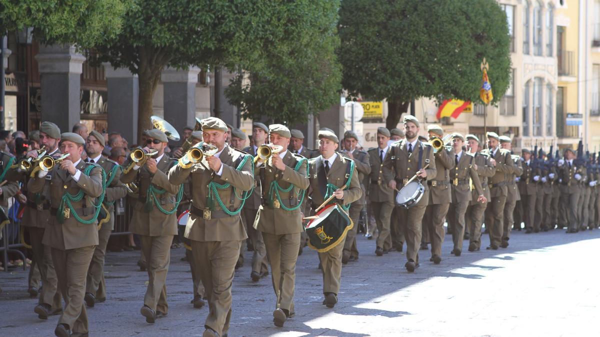 Militares en Zamora durante una jura de bandera, en el año 2013