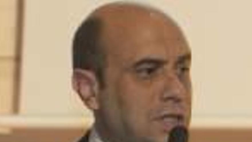 Gabriel Echávarri (PSOE).