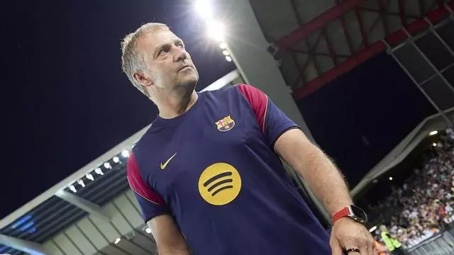 Flick elige a los capitanes provisionales y se pronuncia sobre la polémica con De Jong