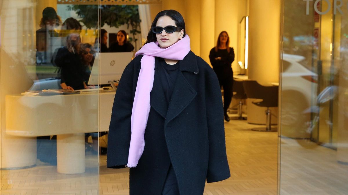 Rosalía es pentina a Barcelona Rosalía es pentina a Barcelona