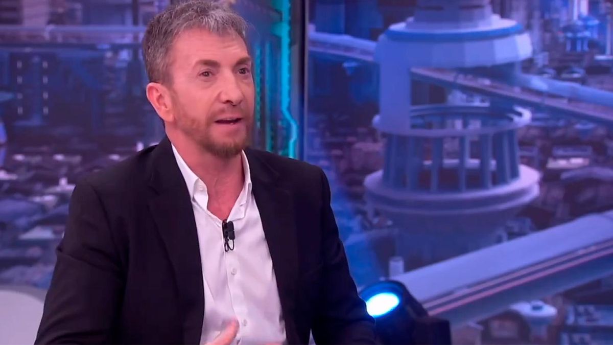 Sudores fríos y rostro pálido: así es el susto médico por el que Pablo Motos deja El Hormiguero