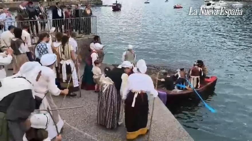 Carlos V desembarca en Tazones ante la mirada de cientos de personas