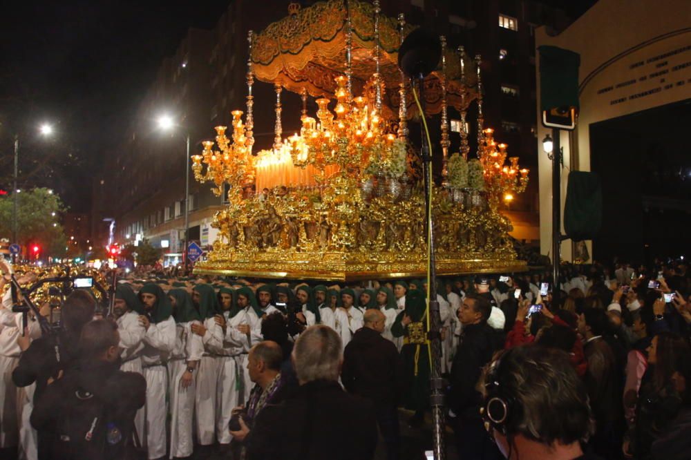 Las imágenes de la cofradía de la Esperanza, la última en procesionar en el Jueves Santo de la Semana Santa de Málaga