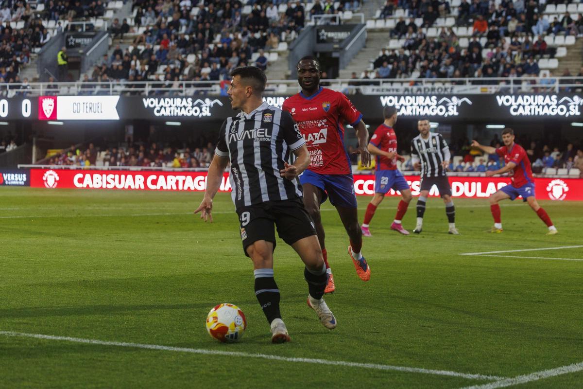 Las imágenes del partido entre el FC Cartagena y el CD Teruel