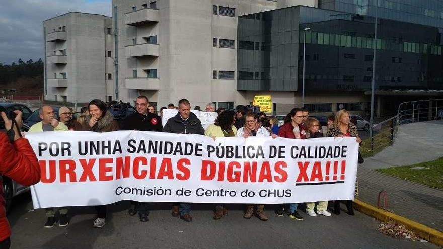 Protesta de los trabajadores de Urgencias del Hospital de Santiago.