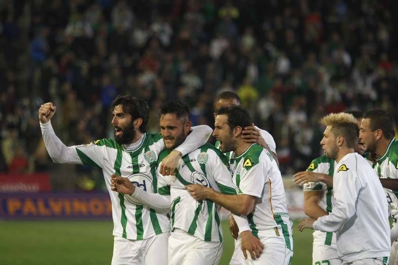 Córdoba C.F. Getafe, el partido en fotos.