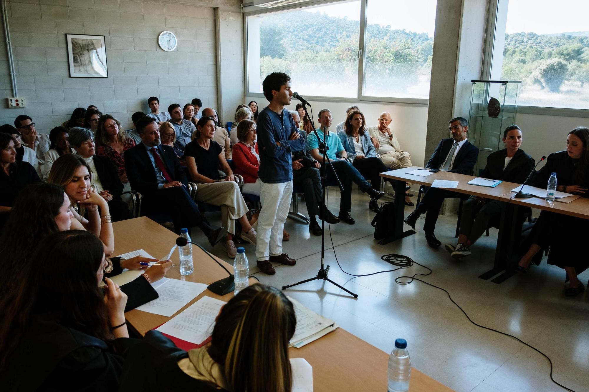 Así ha sido el primer juicio simulado de la UIB