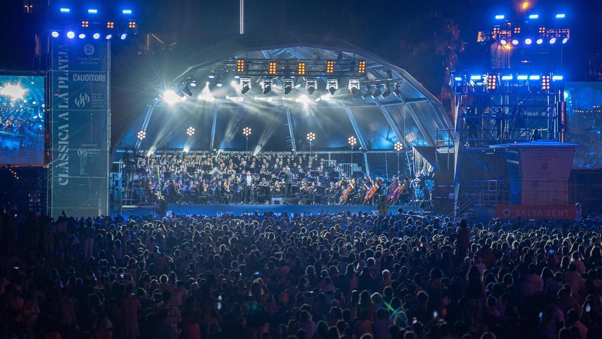 El Liceu se traslada a la playa con la 'Clàssica a la platja'