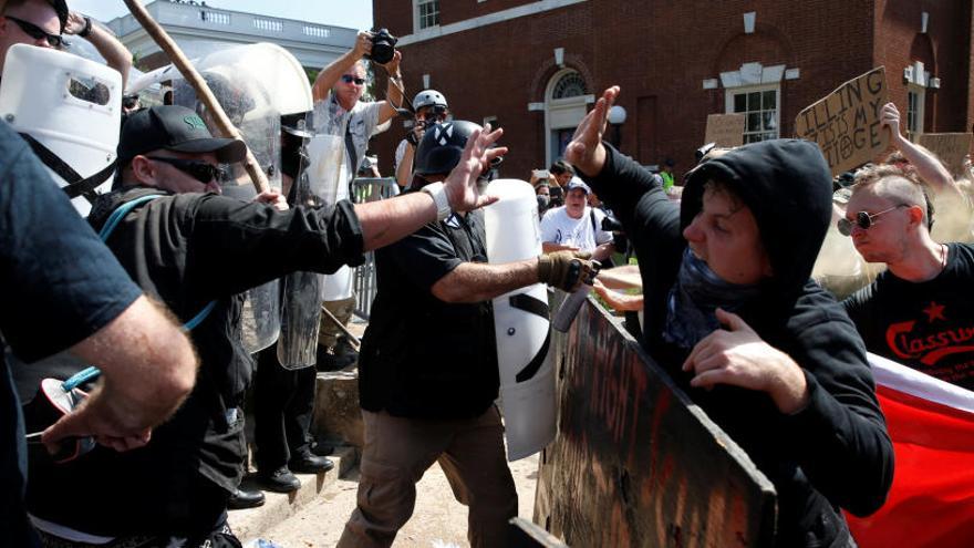 Las protestas de Charlottesville hicieron que el MSN buscara ayuda en Stern.