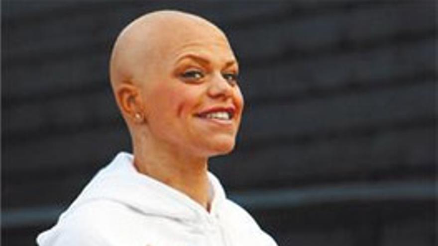 Muere Jade Goody, la británica que convirtió su cáncer en un espectáculo