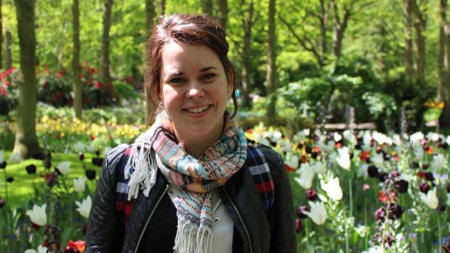 Elena, en Keukenhof, un extenso parque de tulipanes que recibe visitantes entre marzo y mayo.