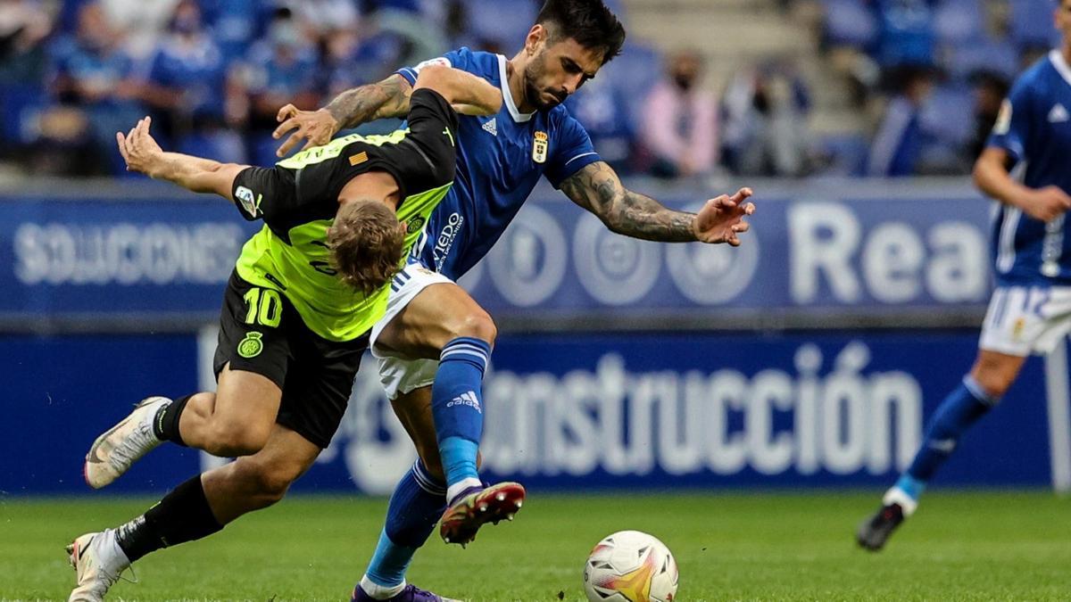 David Costas, en un partido con el Oviedo contra el Girona en esta temporada.