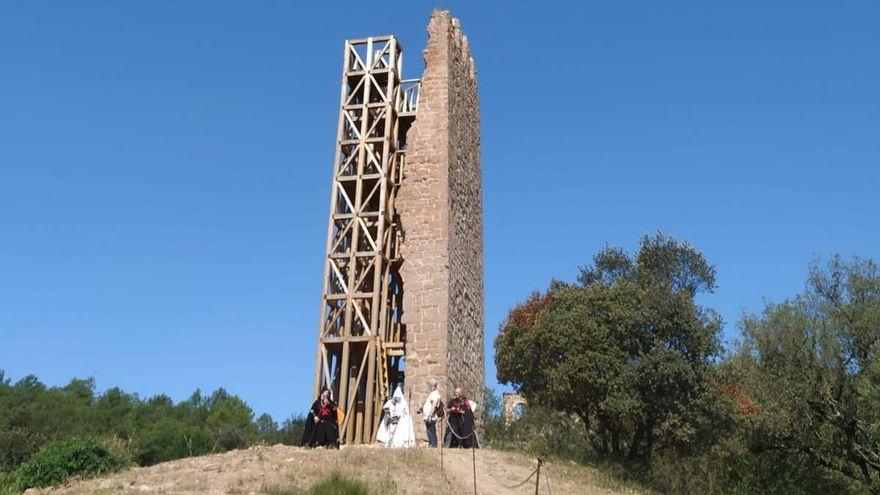 Imatge d&#039;arxiu de la inauguració de la torre de Merola dos anys després de la seva restauració el juliol del 2021