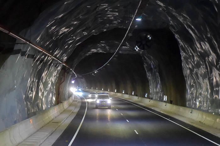 Apertura del primer tramo de la carretera de La ...