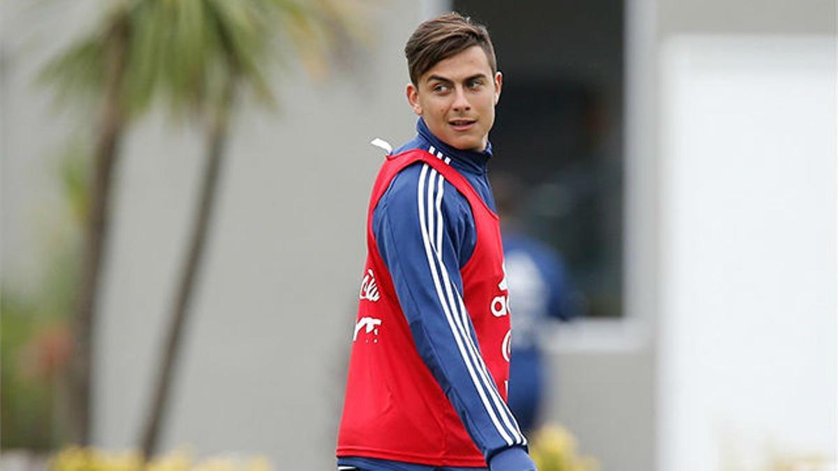 "Tenemos algunas propuestas por Dybala"