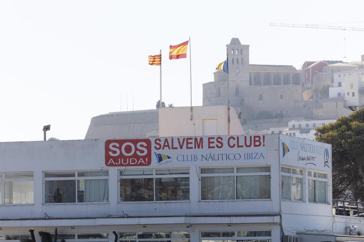 Imagen de la fachada del Club Náutico Ibiza.