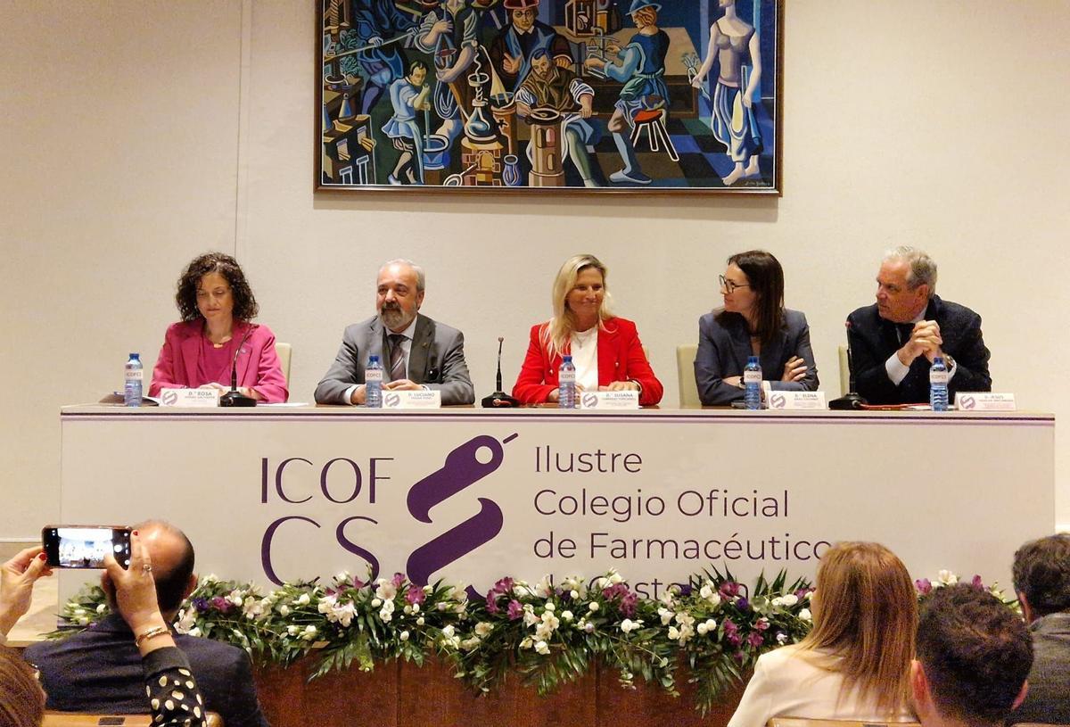 Toma de posesión de la junta directiva del colegio de farmacéuticos de Castellón