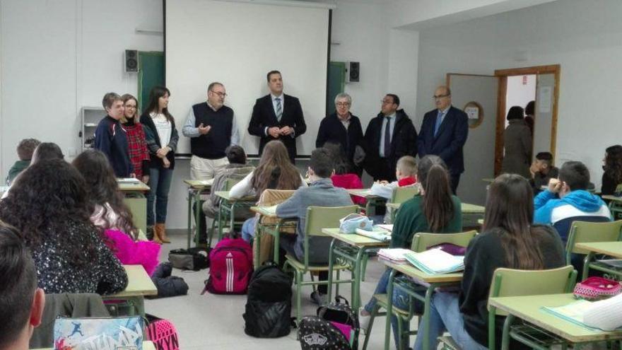 Fernando Rey en el Instituto de Puebla esta mañana