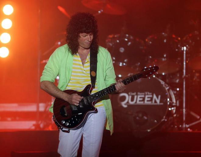 Queen resucita en el Ifevi con los argentinos Dios Salve a la Reina