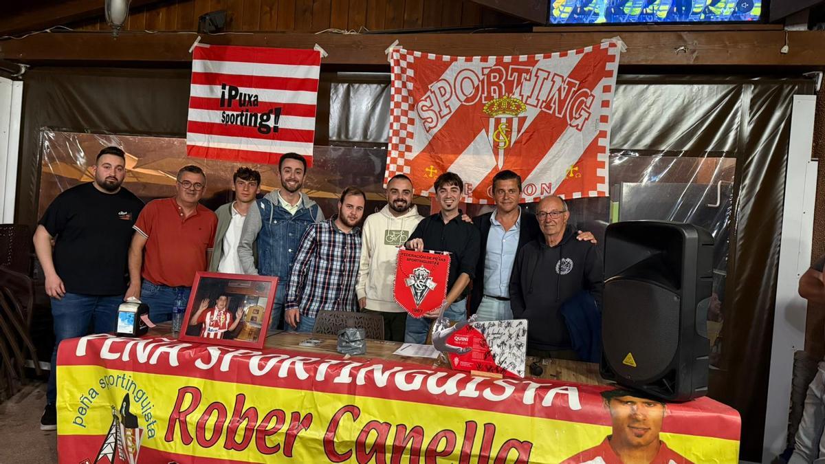 Un momento del 18º. aniversario de la peña Róber Canella.