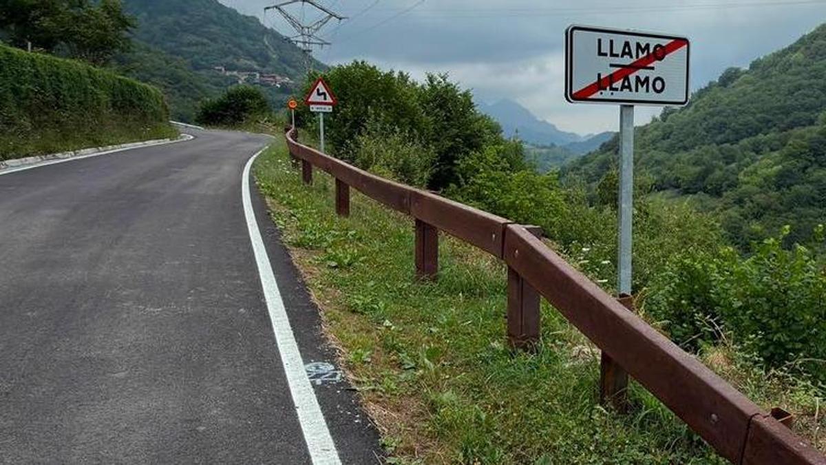Las nuevas barreras de seguridad vial instaladas en el concejo de Riosa.