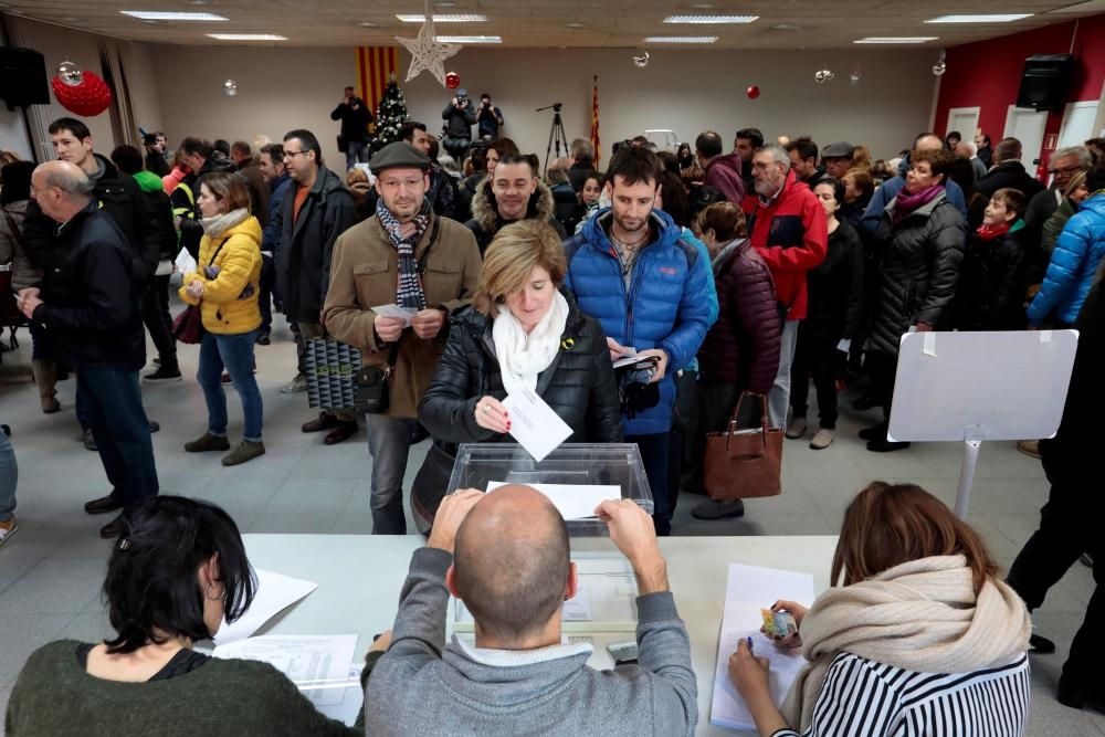 Los catalanes votan tras la apertura de las ...