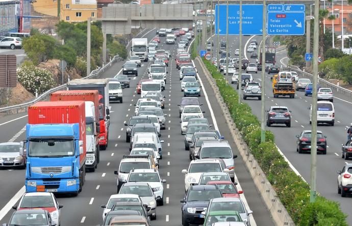 COLAS ACCIDENTE CAMIÓN OJOS DE GARZA