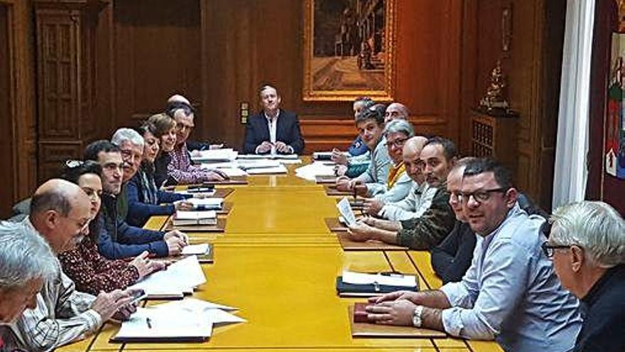 Reunión de la asamblea provincial de residuos.