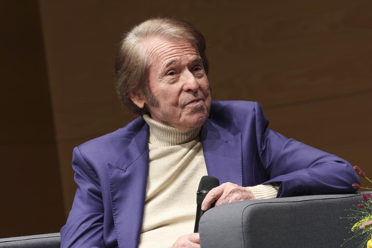 La 'doble vida' de Raphael, del padre y abuelo al cantante superestrella
