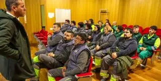 Valga forma carpinteros y trabajadores forestales