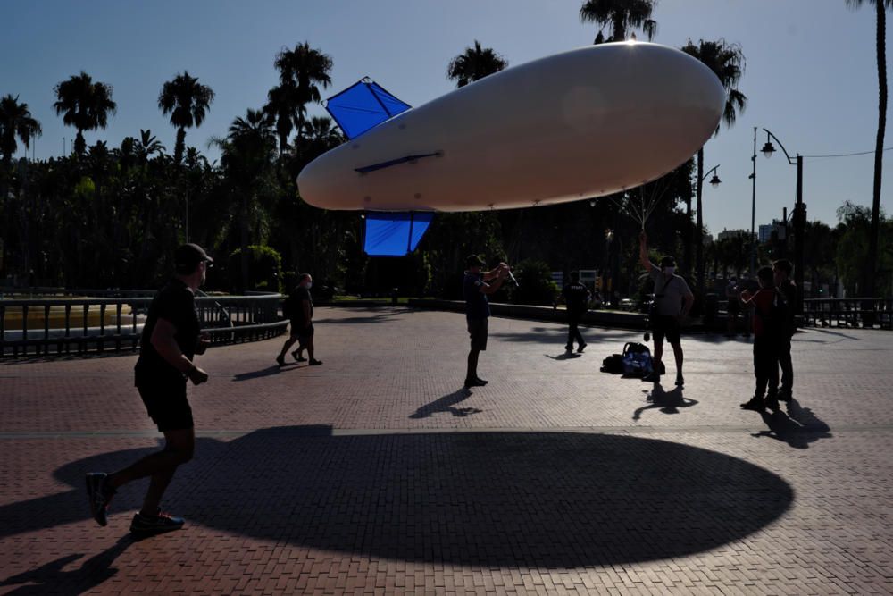 Un zepelín sobrevuela el centro histórico de Málaga