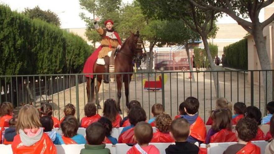 Cantó visita las escuelas infantiles municipales