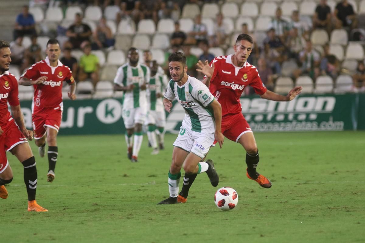 Las imáges del encuentro de Copa del Rey entre el Córdoba C.F. y el Nástic