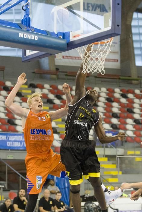 El Basquet Coruña se impone al Xuven en el Palacio