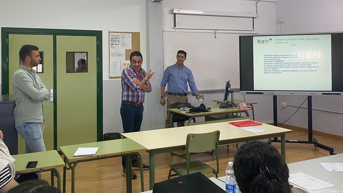 Charla sobre salidas profesionales en el ámbito de la prevención de riesgos laborales