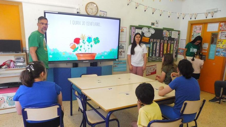 Las 12 aulas UECO de la Safor escolarizan en centros ordinarios a 98 niños con autismo y otros trastornos