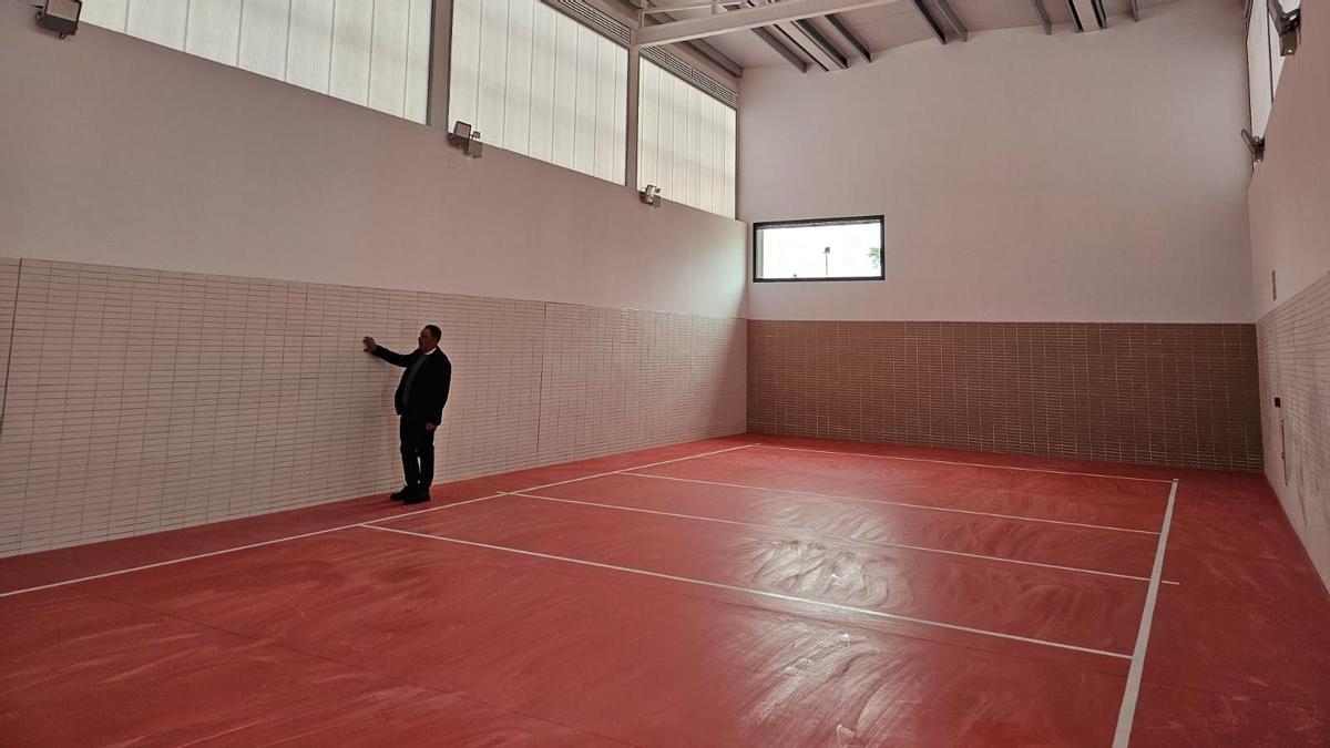 La Llosa culmina la gran renovación de su colegio con la construcción del nuevo gimnasio
