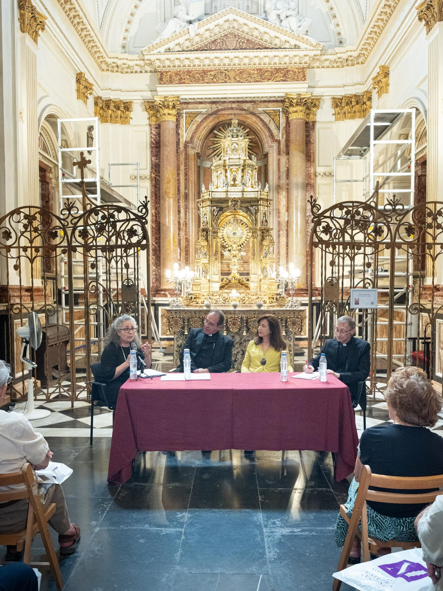 La Custodia exhibe su restauración integral