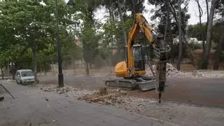 Alcoy comienza la reurbanización de la calle Joan Fuster para mejorar la accesibilidad y el aparcamiento